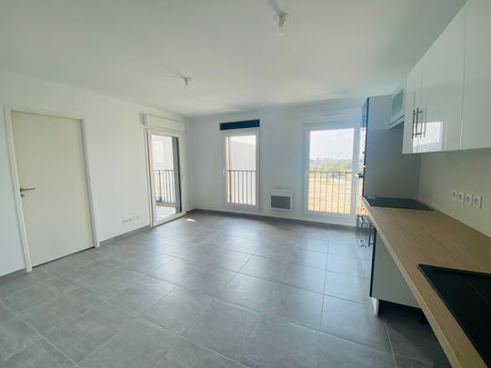 Location Appartement 2 pièces 39m² NICE 06200 - Photo 1