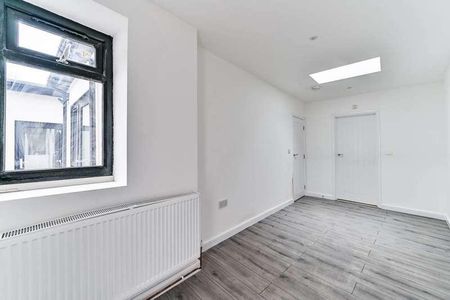 Station Road, Sutton, KT20 - Photo 3