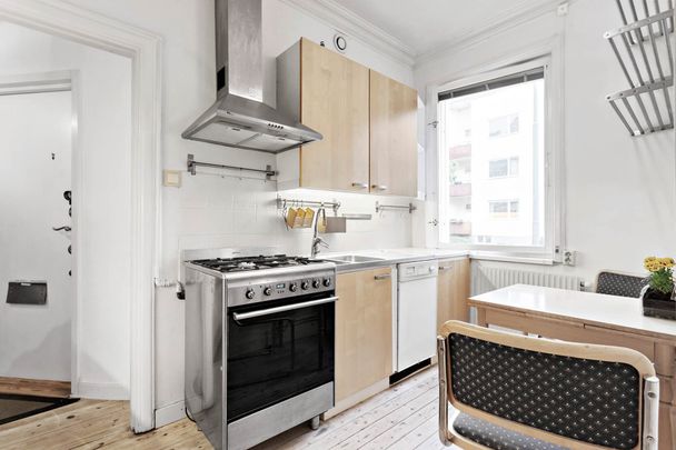 Finn Malmgrens väg, Hammarby Höjden - Foto 1