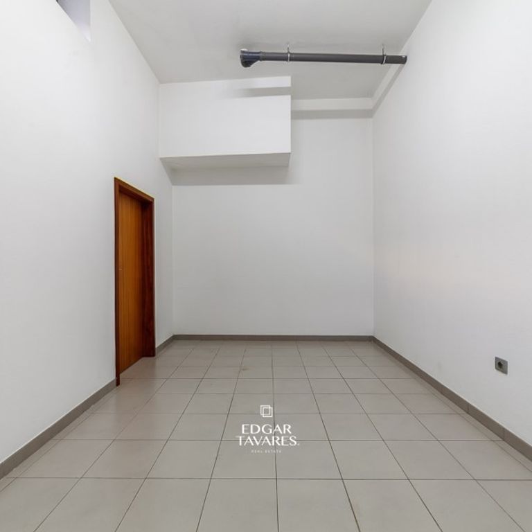 4 room luxury House for rent in Espinho, Portugal - Photo 1