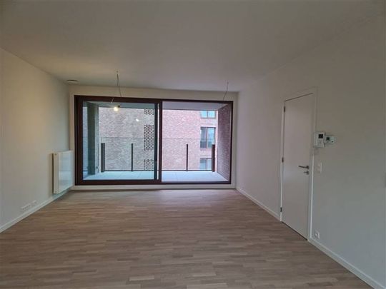 Appartement te huur - Photo 1