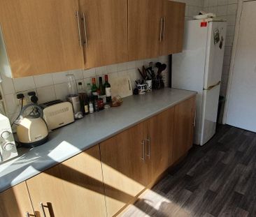 25, Wyeverne Road, , Cardiff, CF24 4BG - Photo 3