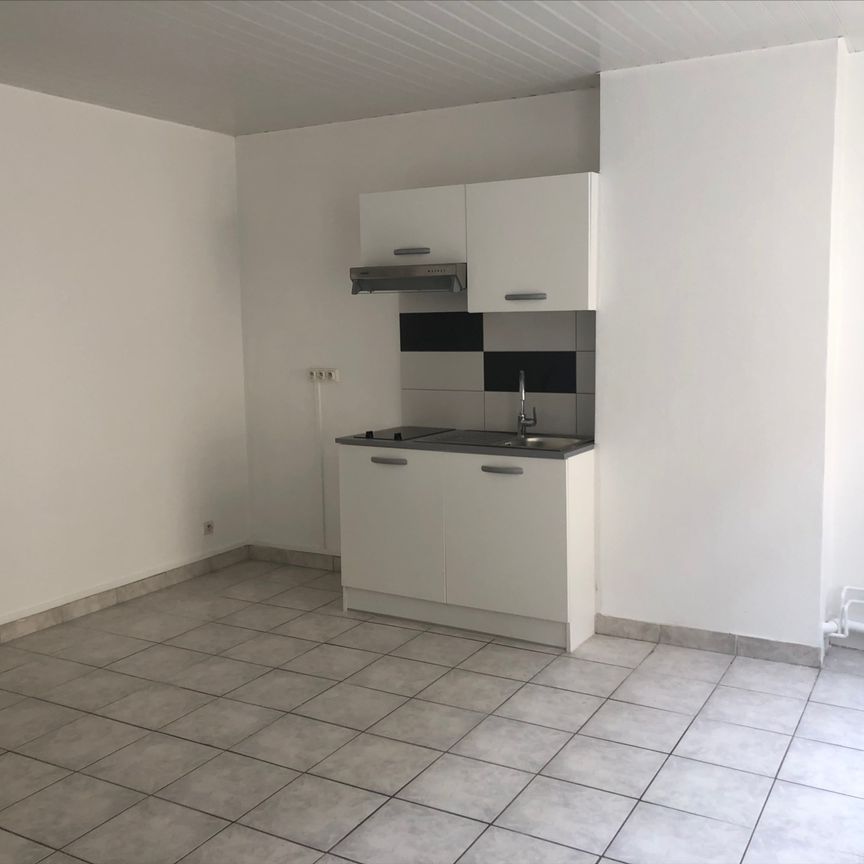 Location Appartement 1 pièce 20m² - Photo 1