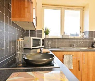 Silver Balcony Room - Photo 6