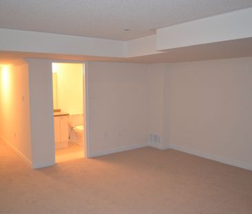For Lease - 656 Asleton Boulevard, Milton, Ontario - Photo 5