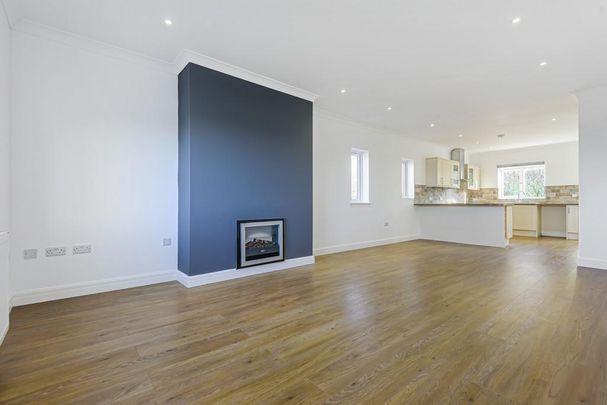 3 bedroom detached house to rent - Photo 1