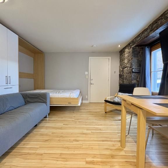 Loft entièrement meublé à louer Vieux-Québec janvier 2026 - Photo 1