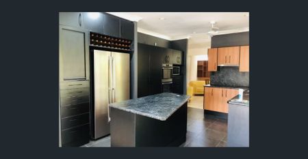 Executive Home – Wongaling Beach 6 MONTH LEASE ONLY - Photo 2