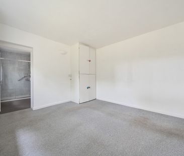 3 bedroom detached bungalow to rent - Photo 4