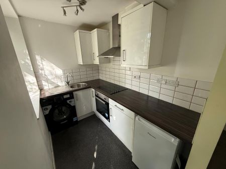 1 bedroom flat to rent - Photo 3