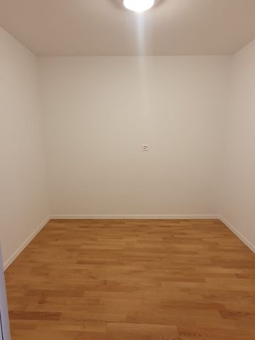 "Maisonette-Wohnung in Wil mit schöner Weitsicht" - Photo 4