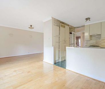 St Johns Avenue, London, SW15 - Photo 3