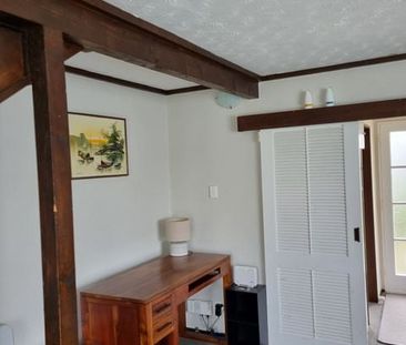 Fully furnished unit - ready to move in - Photo 5