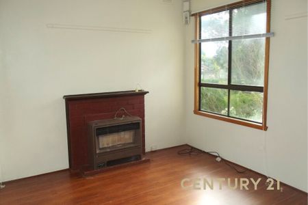 Spacious 3-Bedroom Home on a Large Corner Block - Photo 5