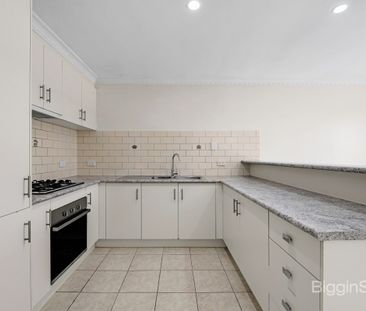 Low-Maintenance Living in a Convenient Reservoir Location - Photo 3