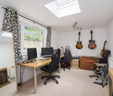 4 bedroom detached house to rent - Photo 5