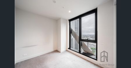 Sleek and Stylish! - Photo 2