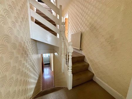 2 bedroom terraced house to rent - Photo 2