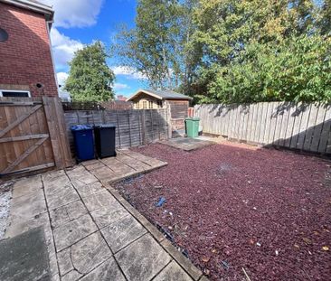 2 bedroom terraced house to rent - Photo 2