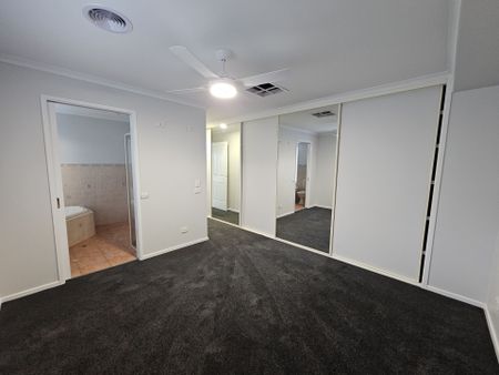 23 Koetong Crescent - Photo 4