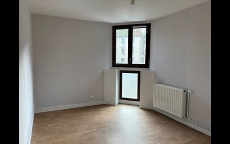 Location Appartement 5 pièces 88 m² La Châtre - Photo 2