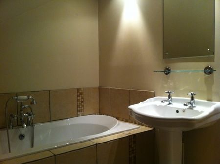 5 Bed - Aston Rd, Southsea, Portsmouth - Photo 5