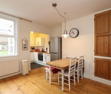 3 bedroom terraced house to rent - Photo 3