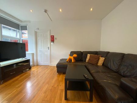 1 bedroom in a house share to rent - Photo 5