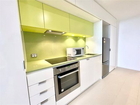 1820/555 Swanston Street - Photo 4