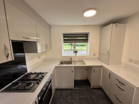 Stanford Close, Radcliffe - Photo 5