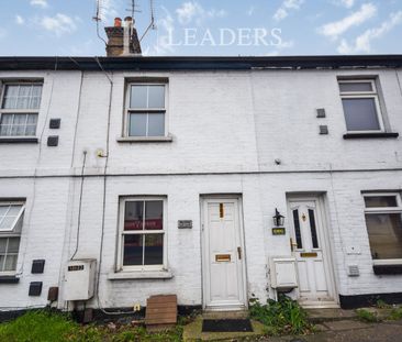 2 bedroom mid-terrace to rent Victoria Avenue, Southend-On-Sea, SS2 - Photo 2