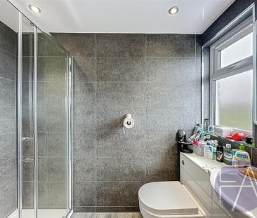 5 bedroom detached house to rent - Photo 5