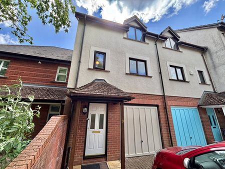Wesley Close, Taunton, Somerset - Photo 5