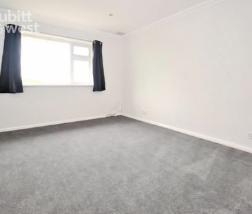 4 bedroom detached house to rent - Photo 3