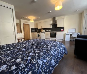 Studio flat to rent in St Peters Road, Bournemouth, BH1 - Photo 5
