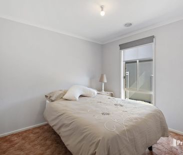 Comfortable Family Living in a Convenient Location - Photo 4