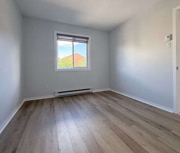 Cité De La Santé - 4 1/2 Grand Et Renové - Photo 1