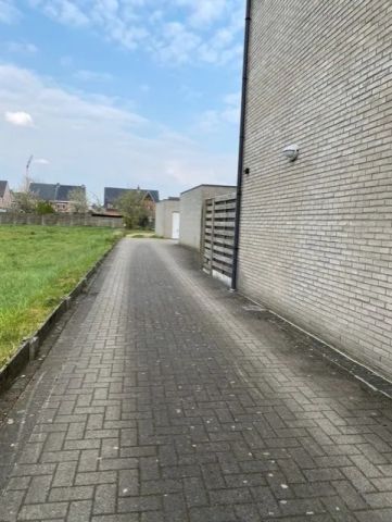 Mooi, recent appartement (99m²) gelegen in een rustige straat van Geel en toch vlakbij het centrum! - Photo 3