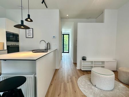 ✨🏡 Un petit bijou meublé 1 ch proche du Sablon ✨ 🛋️ Entièrement meublé & équipé 🍽️🔑 - Photo 5