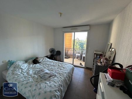 Location Appartement 2 pièces 51m² LA SEYNE SUR MER 83500 - Photo 2