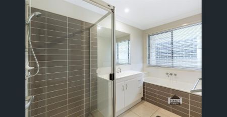 Perfect Family Home in Prime Location - Photo 4