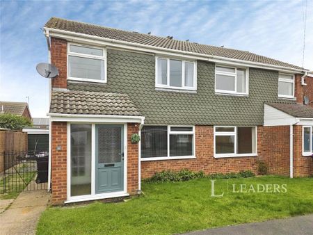 3 bedroom semi-detached house to rent - Photo 4