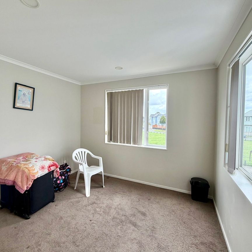 21 Stitchbird Crescent, Papakura, Auckland - Photo 1