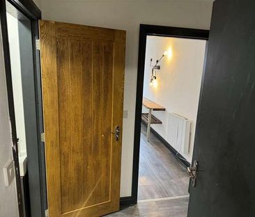 Town Hill, Warrington, WA1 - Photo 2