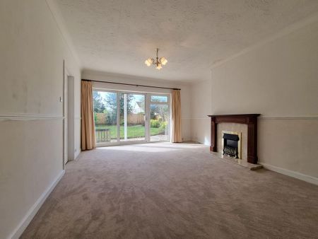 3 bedroom detached bungalow to rent - Photo 2