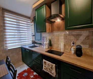 Apartament cu o camera, 40 mp, decomandat, zona OM - Photo 5