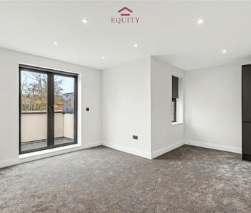 3 bedroom flat to rent - Photo 2