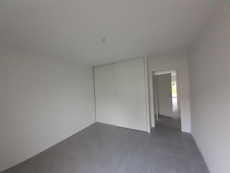 Location Appartement 4 pièces 83m² - Photo 2