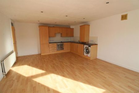 28 Mayfield High Street, Newtownabbey, BT36 7WU - Photo 4
