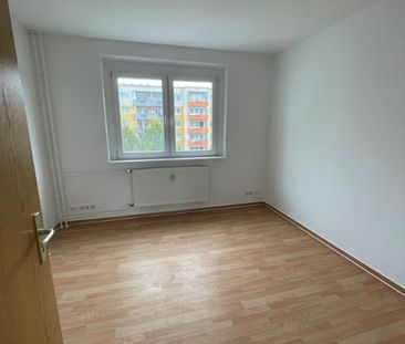 Altersgerechte 2-Zimmer Wohnung sucht neue Mieter ab 50 Jahre - Foto 1